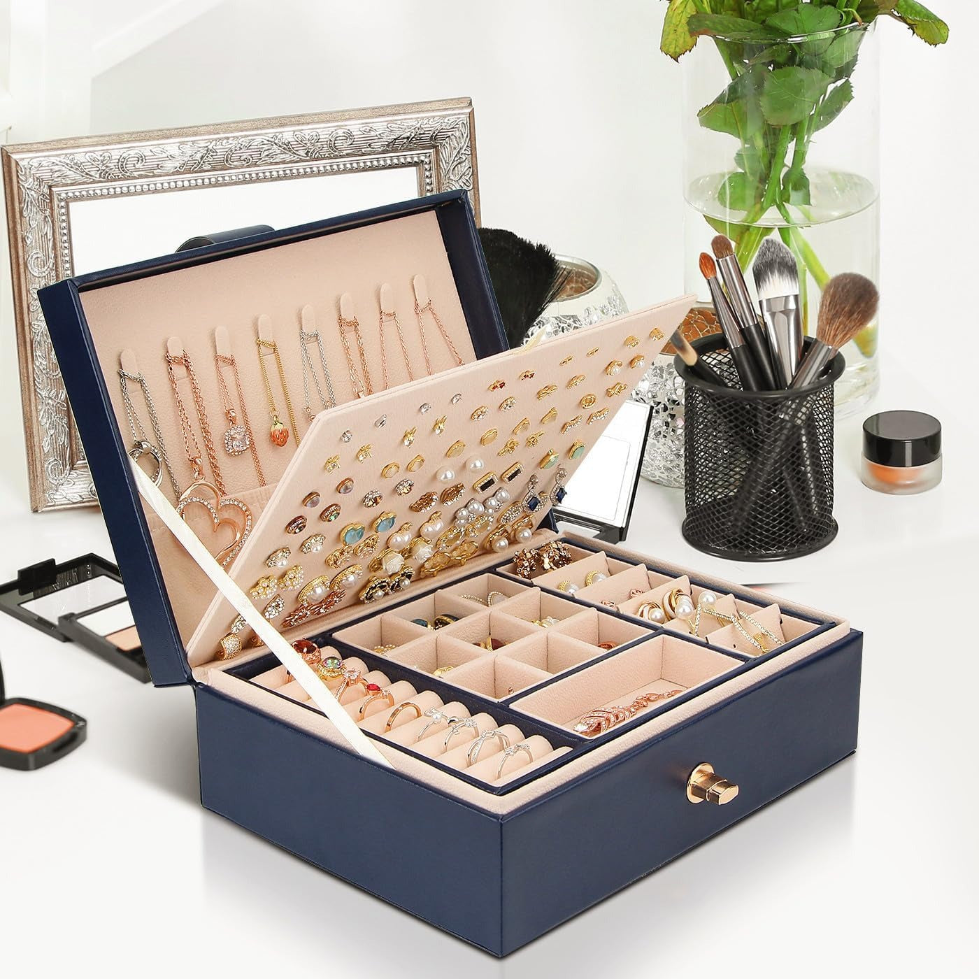 Boîte à Bijoux et Bagues De Voyage avec Compartiments pour Femme - détail du couvercle