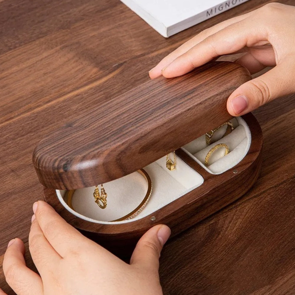 Petite Boîte à Bijoux En Bois Sombre - vue de dessus