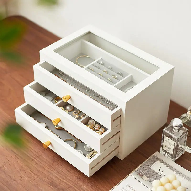 Boîte à Bijoux Vintage à Vitre - fermée