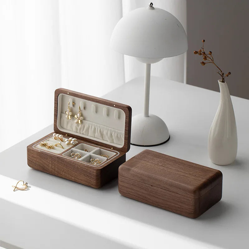 Petite Boîte à Bijoux En Bois Massif - intérieur et compartiments