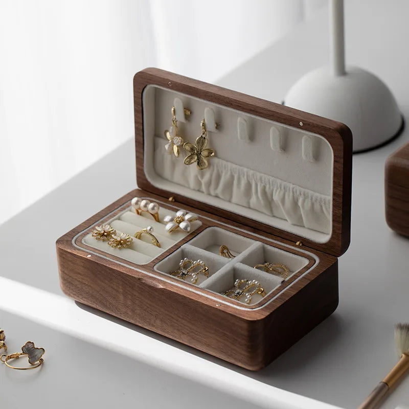 Petite Boîte à Bijoux En Bois Massif - vue latérale