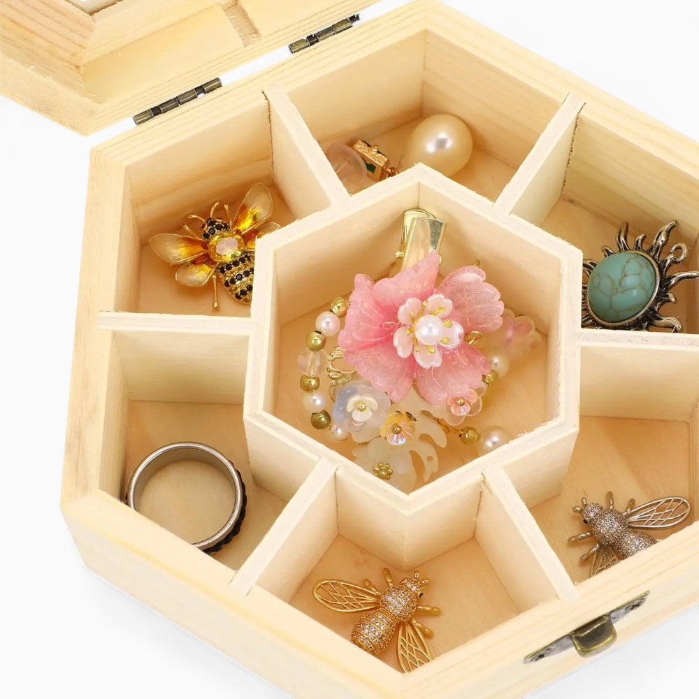 Boîte à Bijoux Hexagonale en Chêne - vue de face