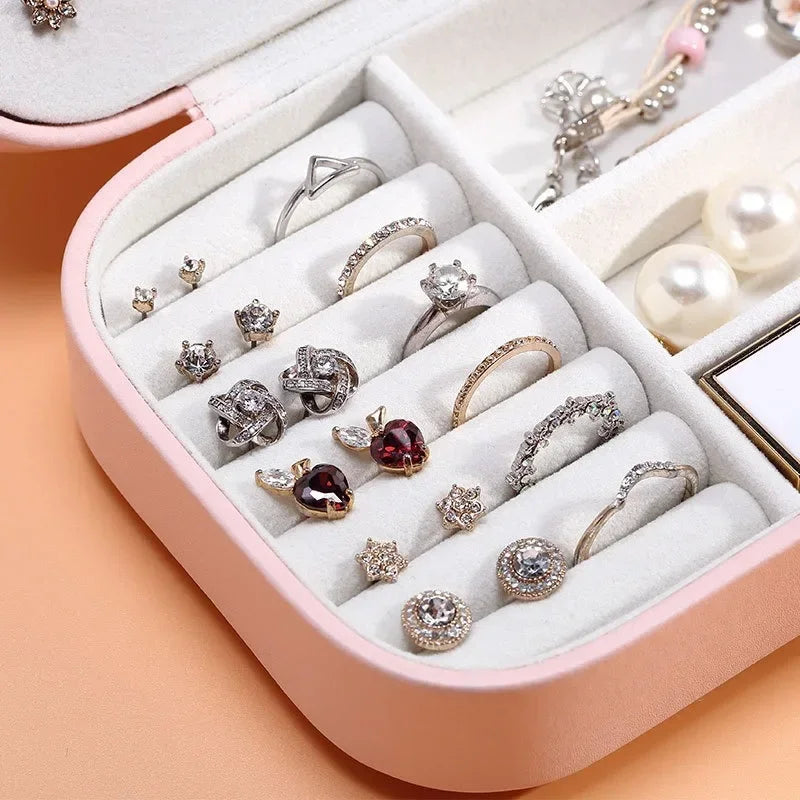 Boîte à Bijoux Rectangulaire En Cuir - intérieur et compartiments
