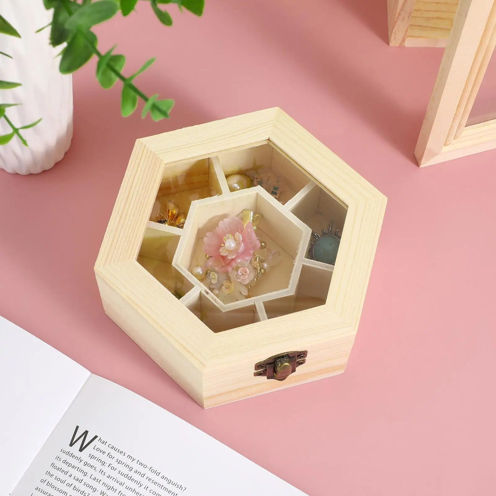 Boîte à Bijoux Hexagonale en Chêne - intérieur et compartiments